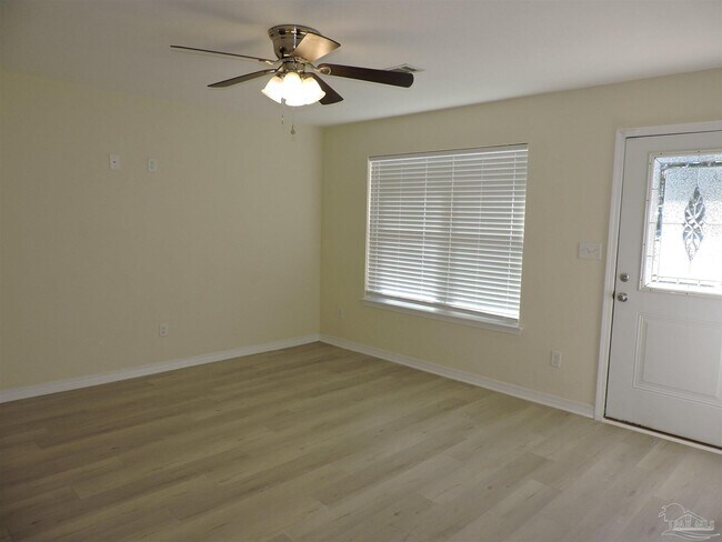 Foto del edificio - 1000 Polk Ave