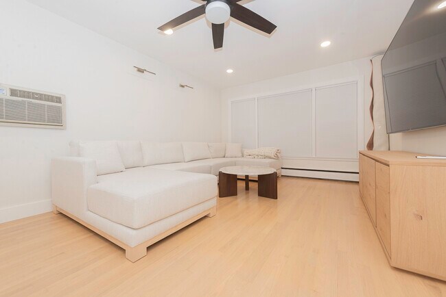 Foto del edificio - 4030 N Mozart St