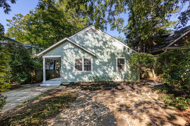 Building Photo - 1717 Club Rd