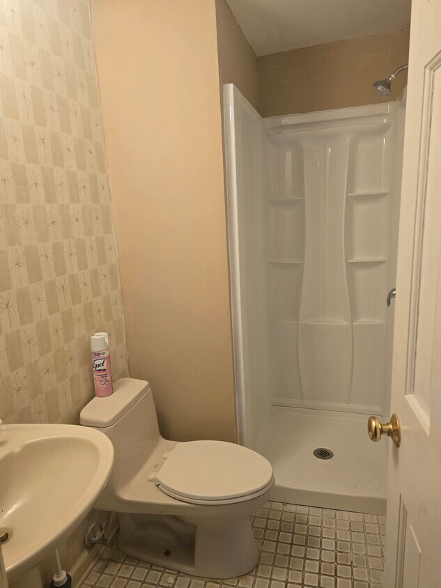 Foto del edificio - 28 Revere Rd