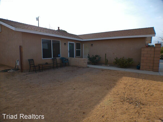 Foto del edificio - 3 br, 2 bath House - 61651 Sunburst Dr