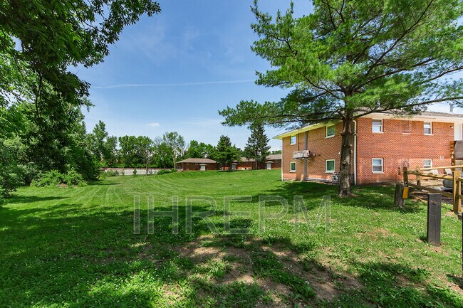 Foto del edificio - 280 Powell Cir