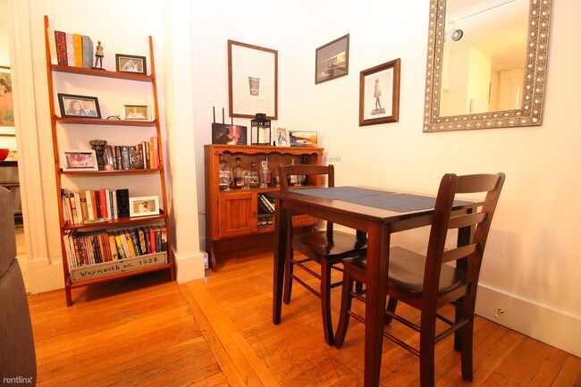 Building Photo - 2 br, 1 bath  - 80 Sutherland Rd # Gnc