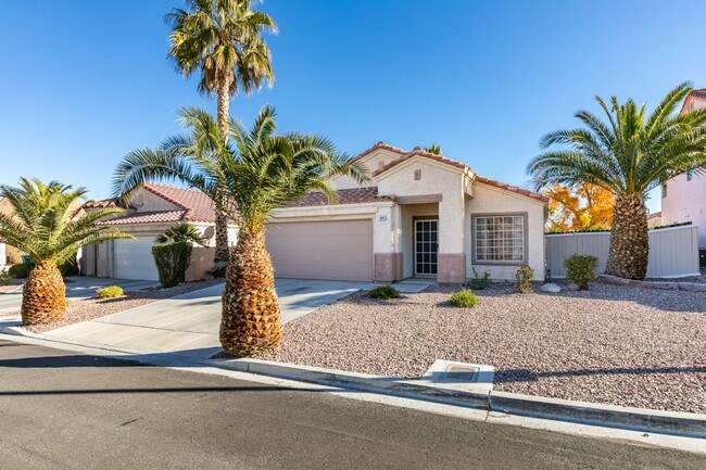 Building Photo - SILVERADO RANCH HOME ON CUL-DE-SAC!