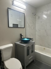 Building Photo - 1379 River Dr