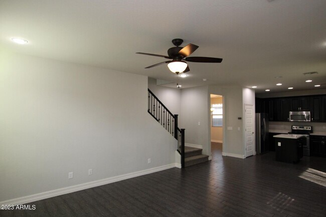 Building Photo - 1201 E Binner Dr