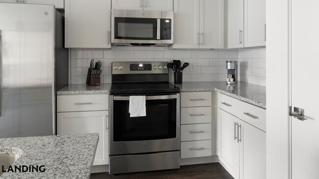 Building Photo - 2110 Birkhall St