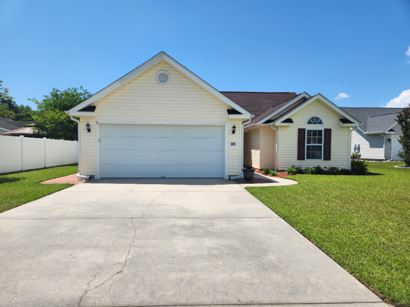 Primary Photo - 505 White Hawk Ct