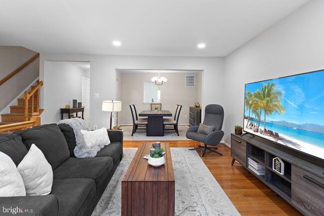 Foto del edificio - 6749 Jenny Leigh Ct