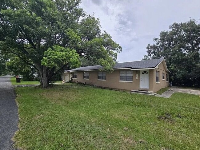 Photo - 50 6th St House
