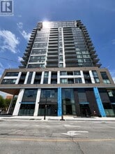 Building Photo - 2007 James St