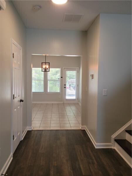 Building Photo - 4911 Robinson Square Dr