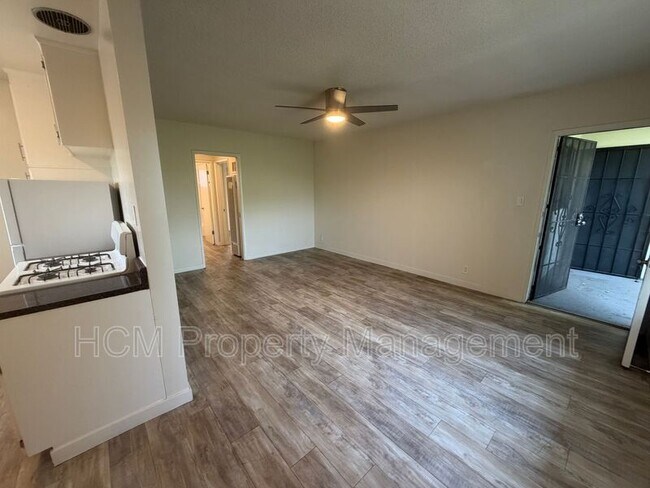 Foto del edificio - 4714 Slauson Ave