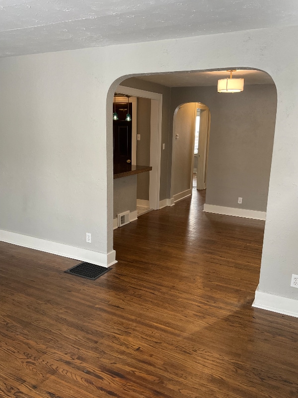 Building Photo - 88 Shepard Ave