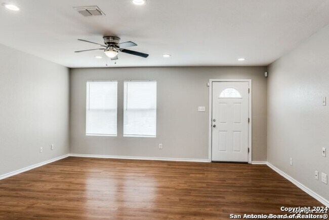 Building Photo - 3743 Amber Leaf