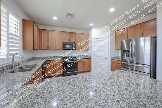 Building Photo - 13487 N 174th Ave