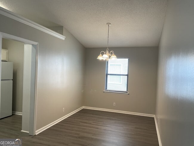 Building Photo - 304 Mission Forest Trail