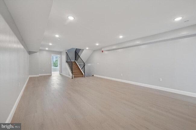 Foto del edificio - 2405 Ridge Ave