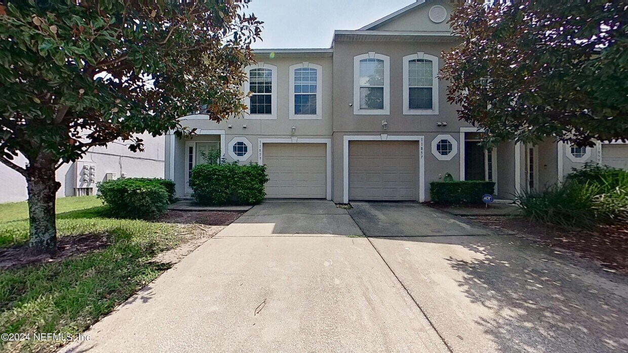 Primary Photo - 11859 Lake Bend Cir