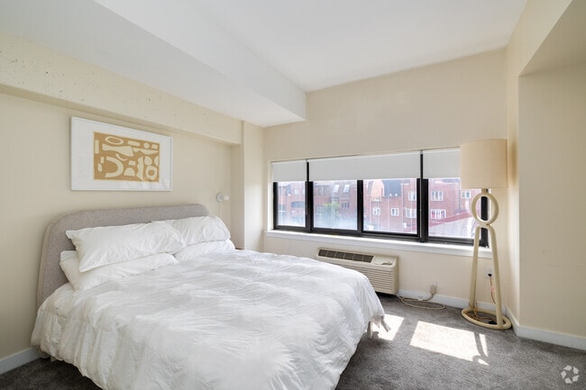 2BR, 2BA - 1,130SF - Secondary Bedroom - Head House Flats