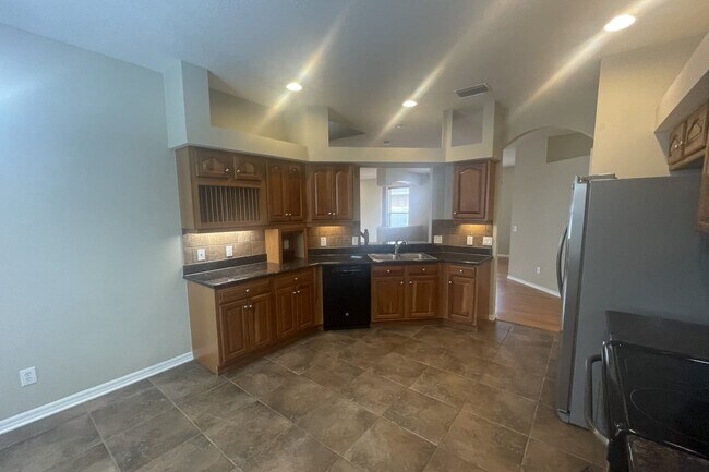Building Photo - 16802 Taylow Way