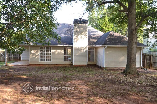 Foto del edificio - 404 Old Ivy Path