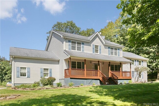 Foto del edificio - 80 Old Quaker Hill Rd