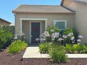 Building Photo - 26423 Rediron Ct