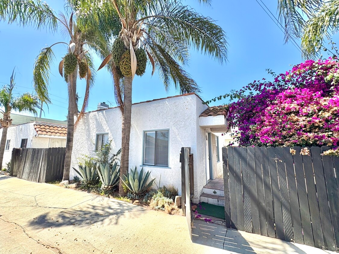 Primary Photo - 257 Loma Ave