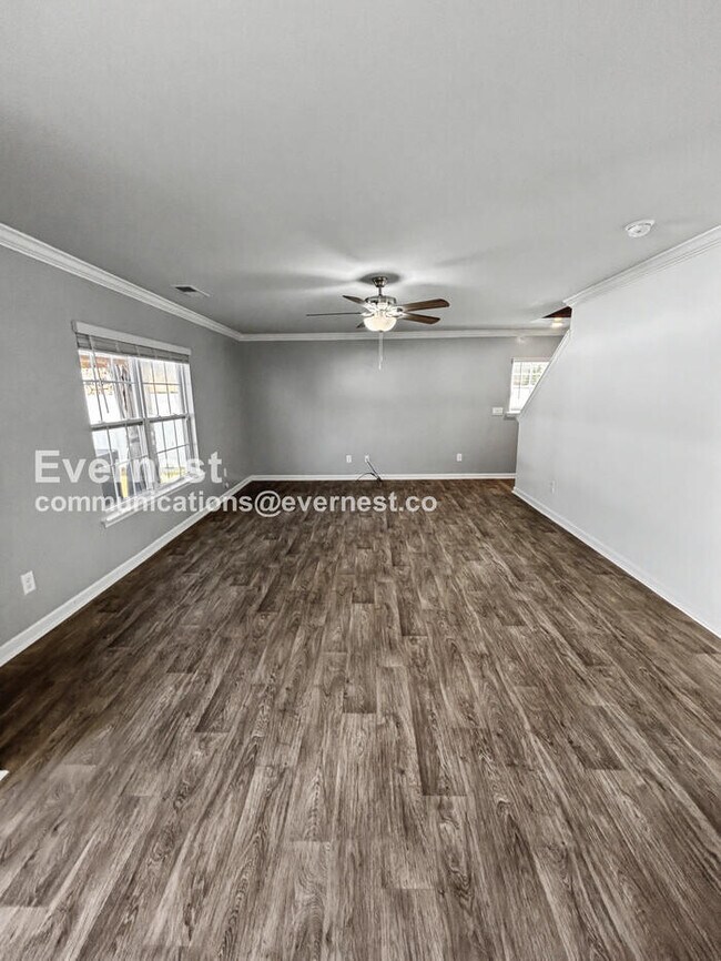 Foto del edificio - 6777 Capstone Ct