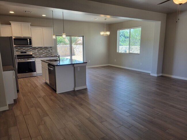 Foto del edificio - Beautiful 3 bedroom/2 Bath Home!