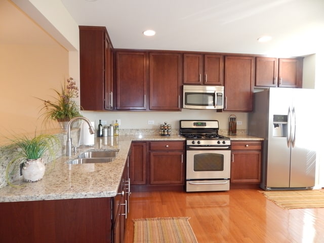 Building Photo - 254 Devoe Dr