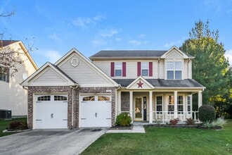 Building Photo - 829 Claiborne Ln