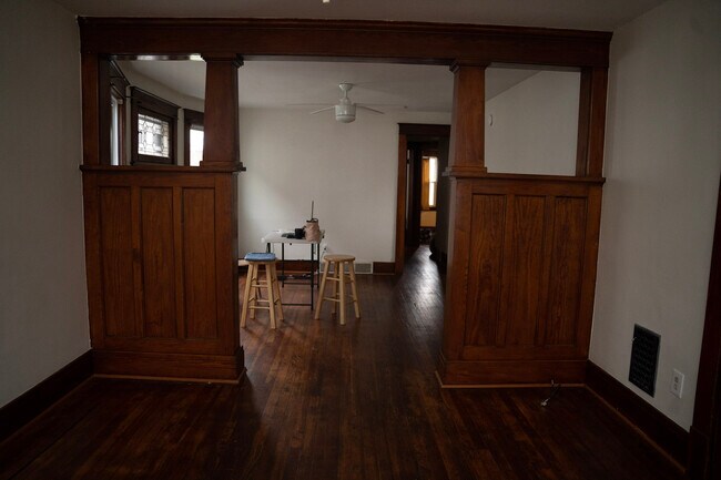 Building Photo - 138 Garfield St