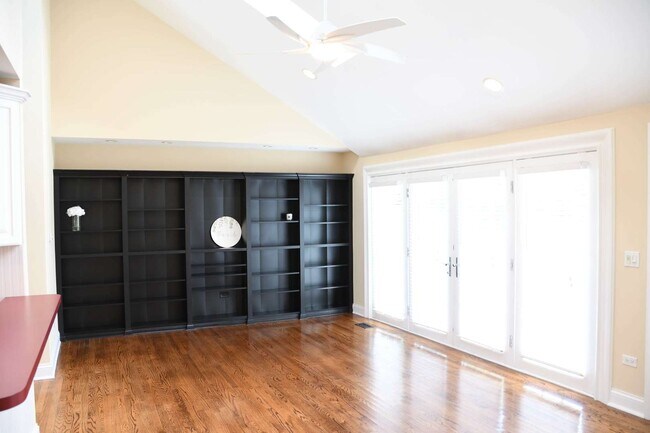 Foto del edificio - 2138 Stirrup Ln