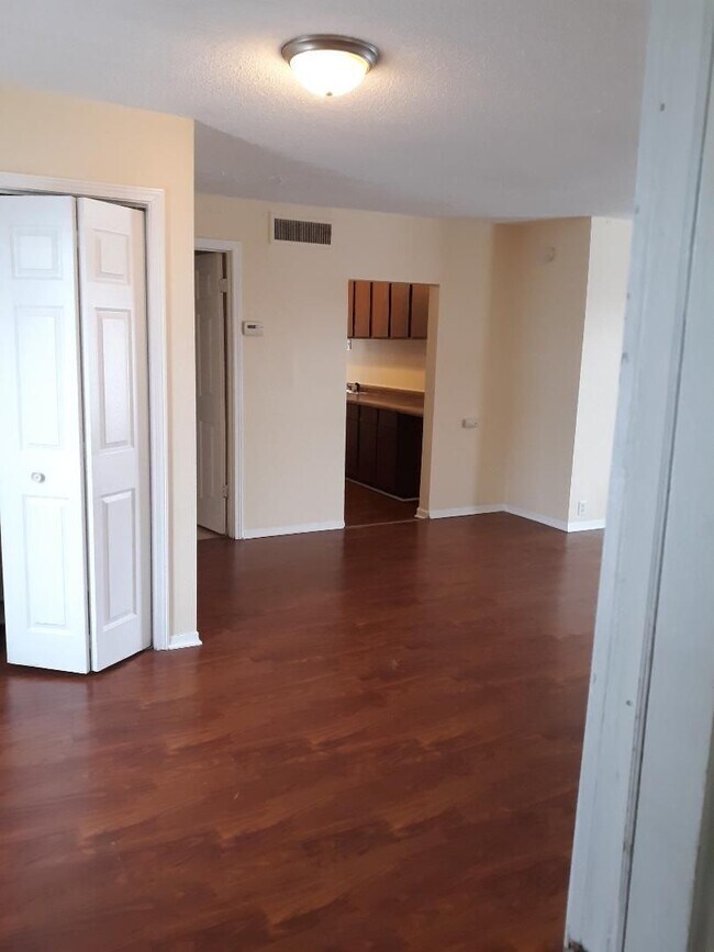 11191121 Crosby St Unit 1121, Rockford, IL 61107 Room for Rent in