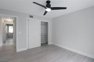 Building Photo - 5409 Skyline Blvd Building Photo - 5409 Skyline Blvd