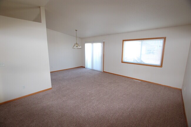 Foto del edificio - 4721 Townsite Pl S