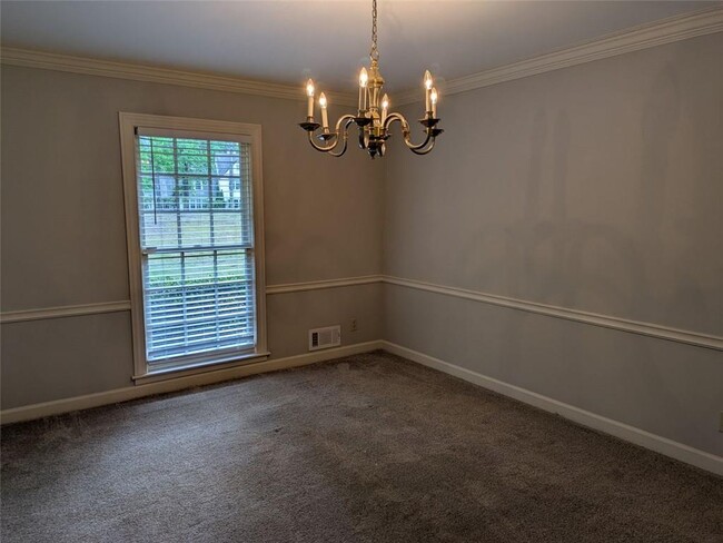 Foto del edificio - 495 Heards Ferry Rd NW