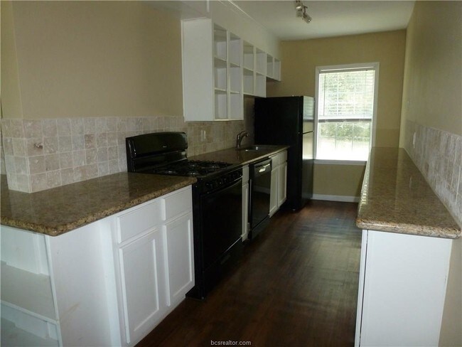 Foto del edificio - 4408 aspen st