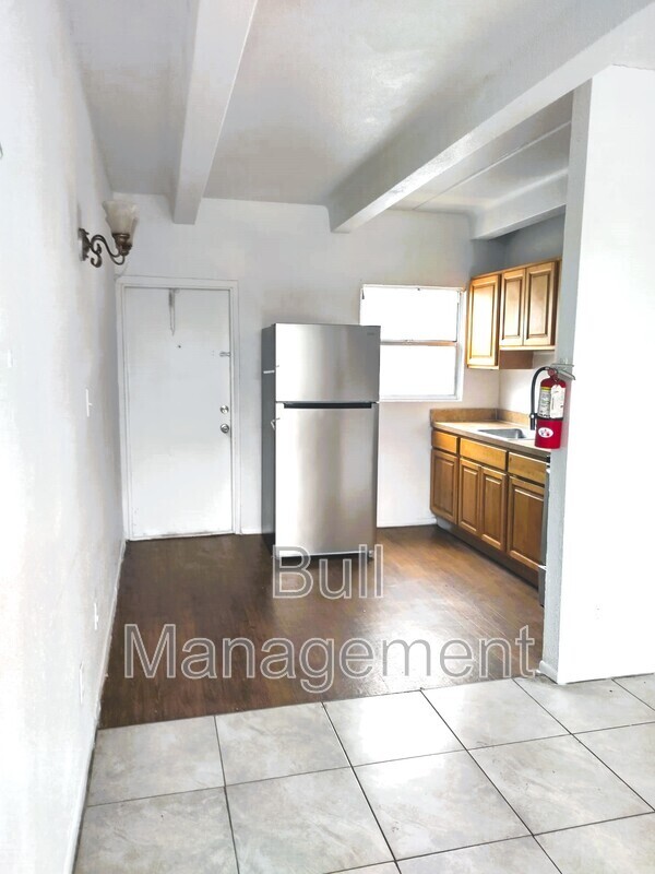 Building Photo - 5261 Alhambra Drive -