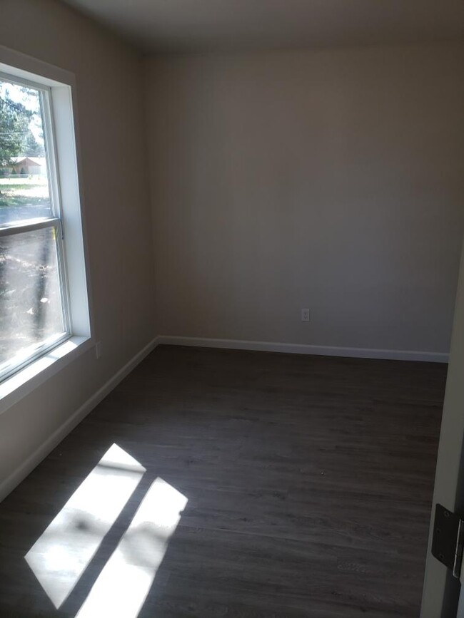 Building Photo - 206 North Lalakes Avenue