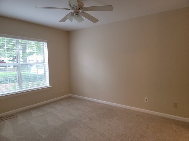 Master Bedroom - 5940 Cove Landing Road