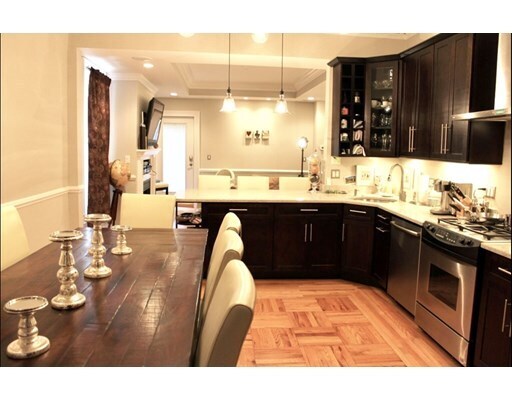 Building Photo - 156 I St