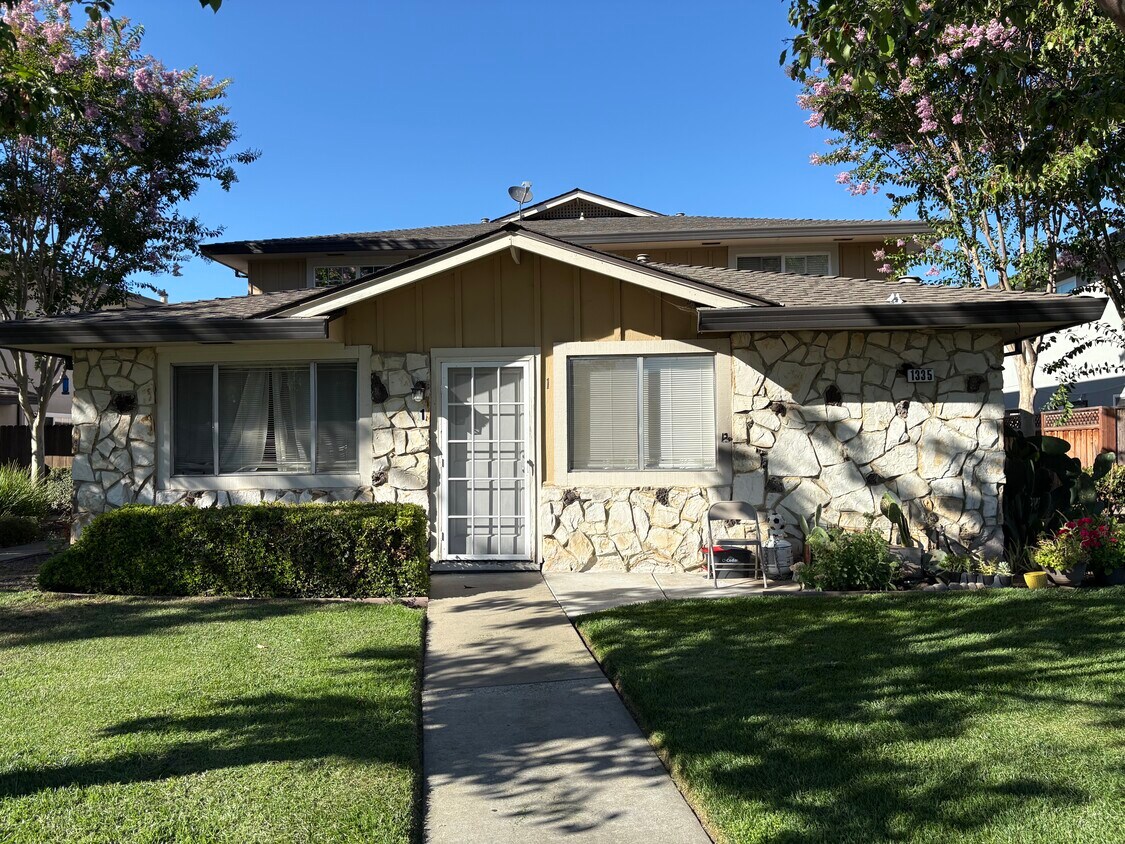 Foto principal - 1335 Scossa Ave