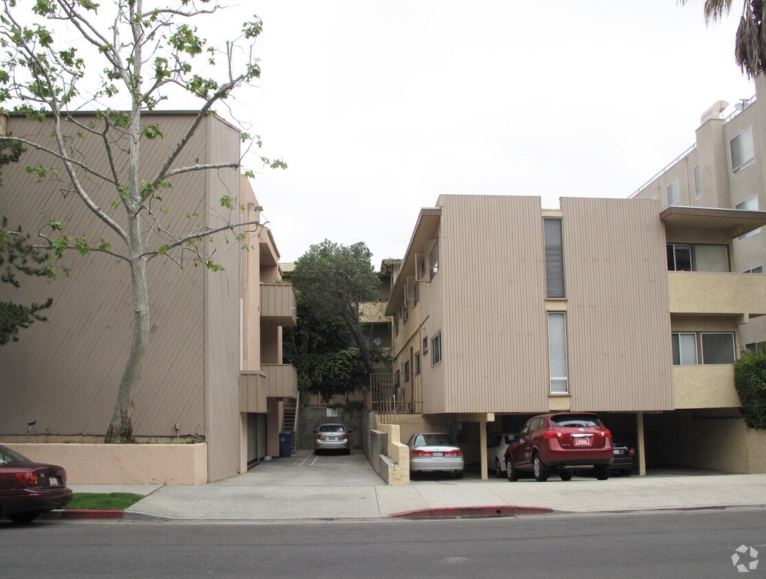 Foto del edificio - 11757 Kiowa Ave