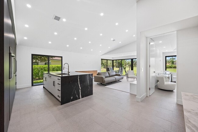 Foto del edificio - 6878 Touchstone Cir