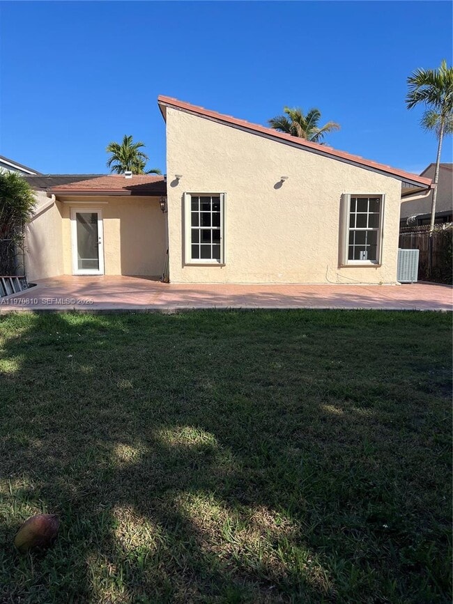 Foto del edificio - 158 SW 96th Ct