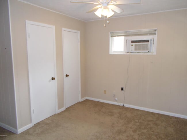 Building Photo - 1500 First St