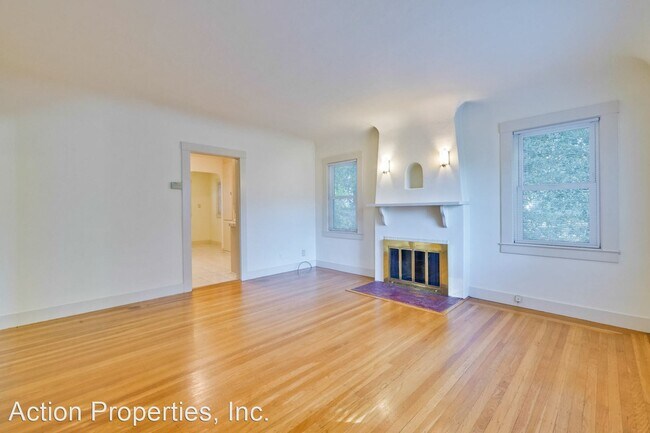 Building Photo - 2 br, 1 bath House - 189 Oak Court